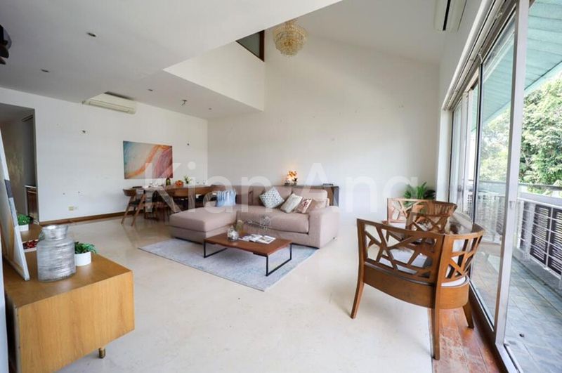 4 Bed Condo for Sale in  Nassim Jade - Image 8